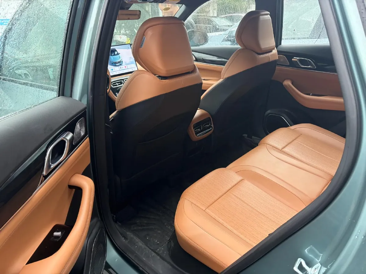 2025 Geely StarRay 1.5T 181HP L4 7DCT,autocango,china used car exporter,china ev exporter,chinese used car exporter,chinese used ev exporter