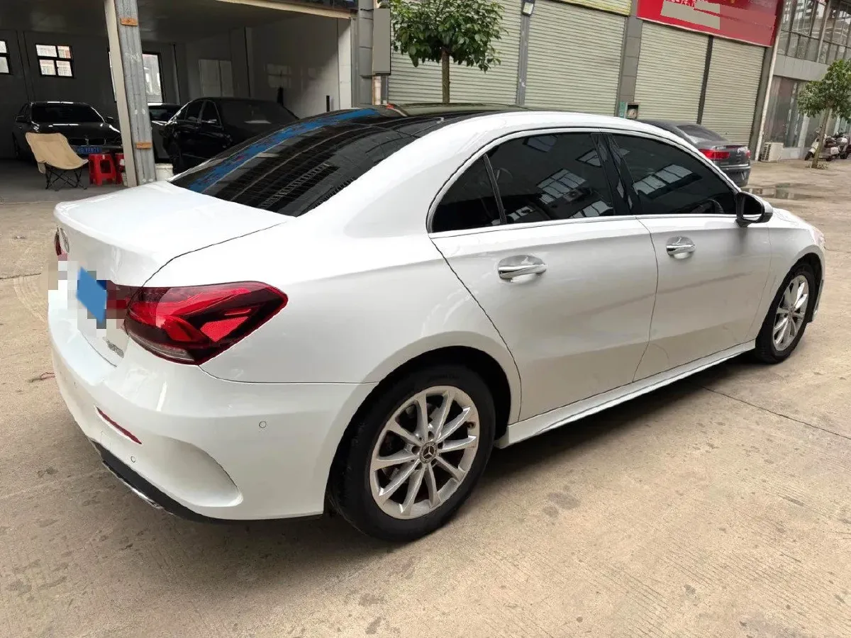 2020 Mercedes-Benz A Class 1.3T 163HP L4 7DCT,autocango,china used car exporter,china ev exporter,chinese used car exporter,chinese used ev exporter