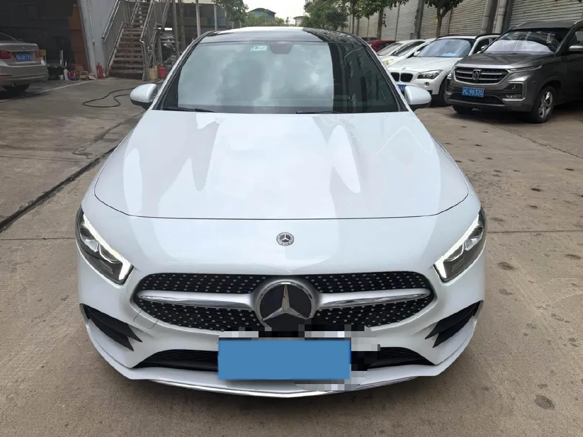 2020 Mercedes-Benz A Class 1.3T 163HP L4 7DCT,autocango,china used car exporter,china ev exporter,chinese used car exporter,chinese used ev exporter