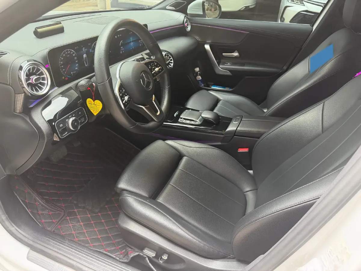 2020 Mercedes-Benz A Class 1.3T 163HP L4 7DCT,autocango,china used car exporter,china ev exporter,chinese used car exporter,chinese used ev exporter