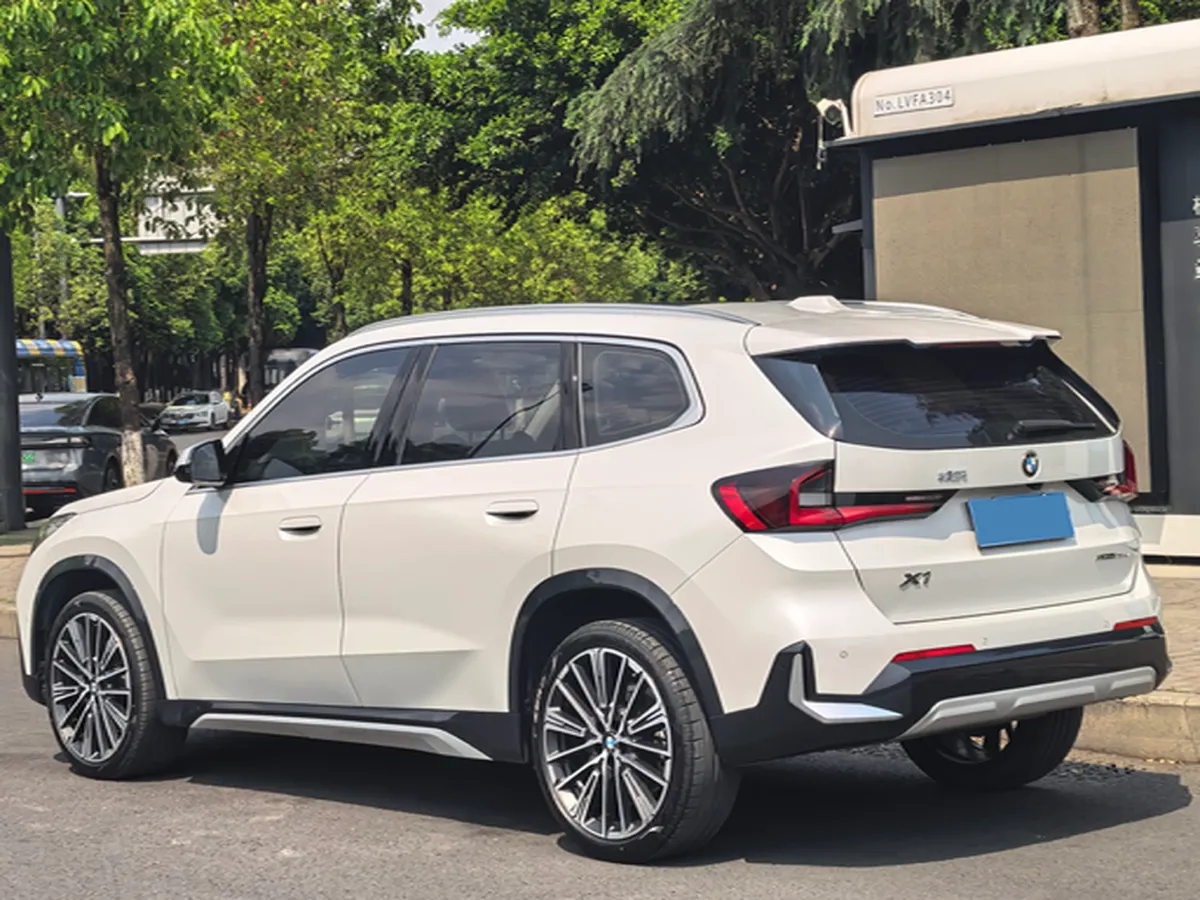 2023 BMW X1 2.0T 204HP L4 7DCT,autocango,china used car exporter,china ev exporter,chinese used car exporter,chinese used ev exporter