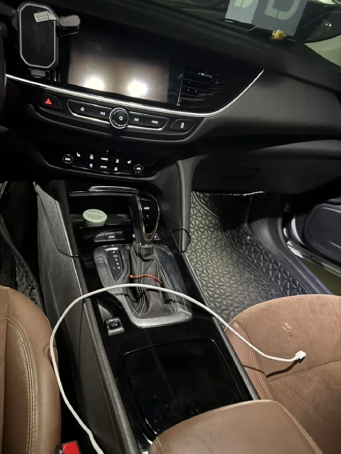 2019 Buick Regal 1.5T 170HP L4 9AT,autocango,china used car exporter,china ev exporter,chinese used car exporter,chinese used ev exporter