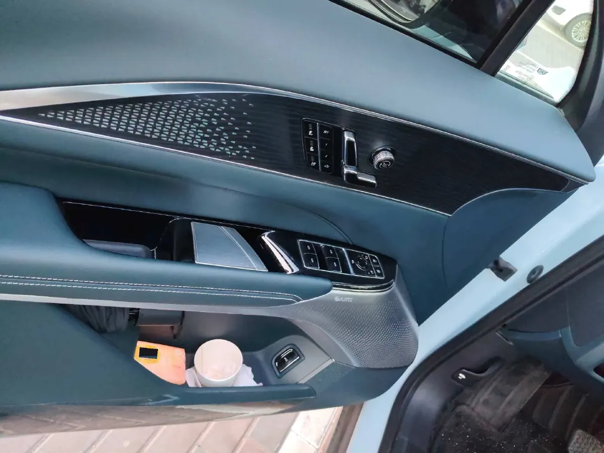 2022 Cadillac CT6 2.0T 237HP L4 10AT,autocango,china used car exporter,china ev exporter,chinese used car exporter,chinese used ev exporter