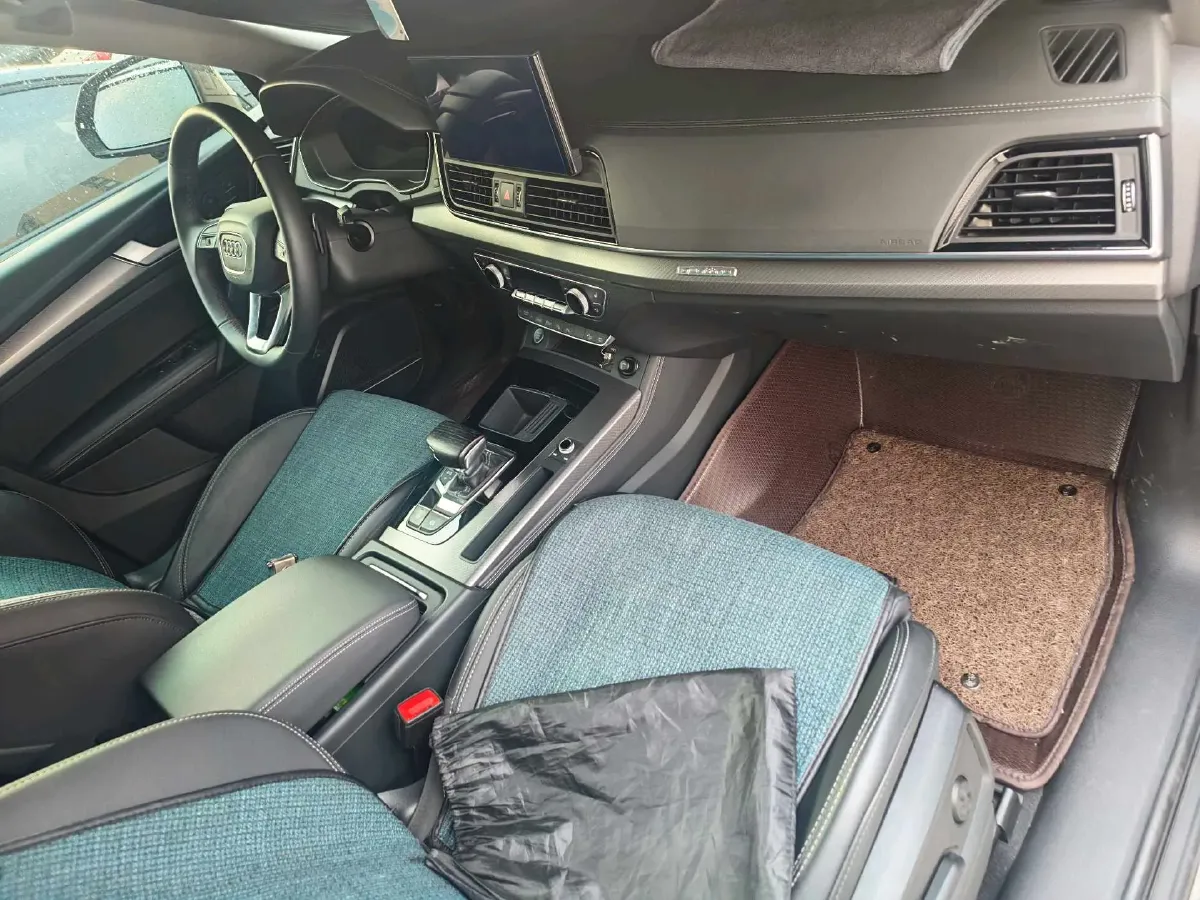 2022 Audi Q5L 2.0T 252HP L4 7DCT,autocango,china used car exporter,china ev exporter,chinese used car exporter,chinese used ev exporter