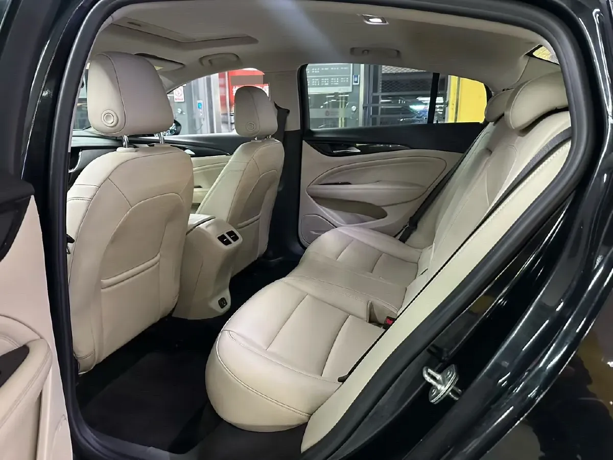 2021 Buick Regal 1.5T 169HP L4 9AT,autocango,china used car exporter,china ev exporter,chinese used car exporter,chinese used ev exporter
