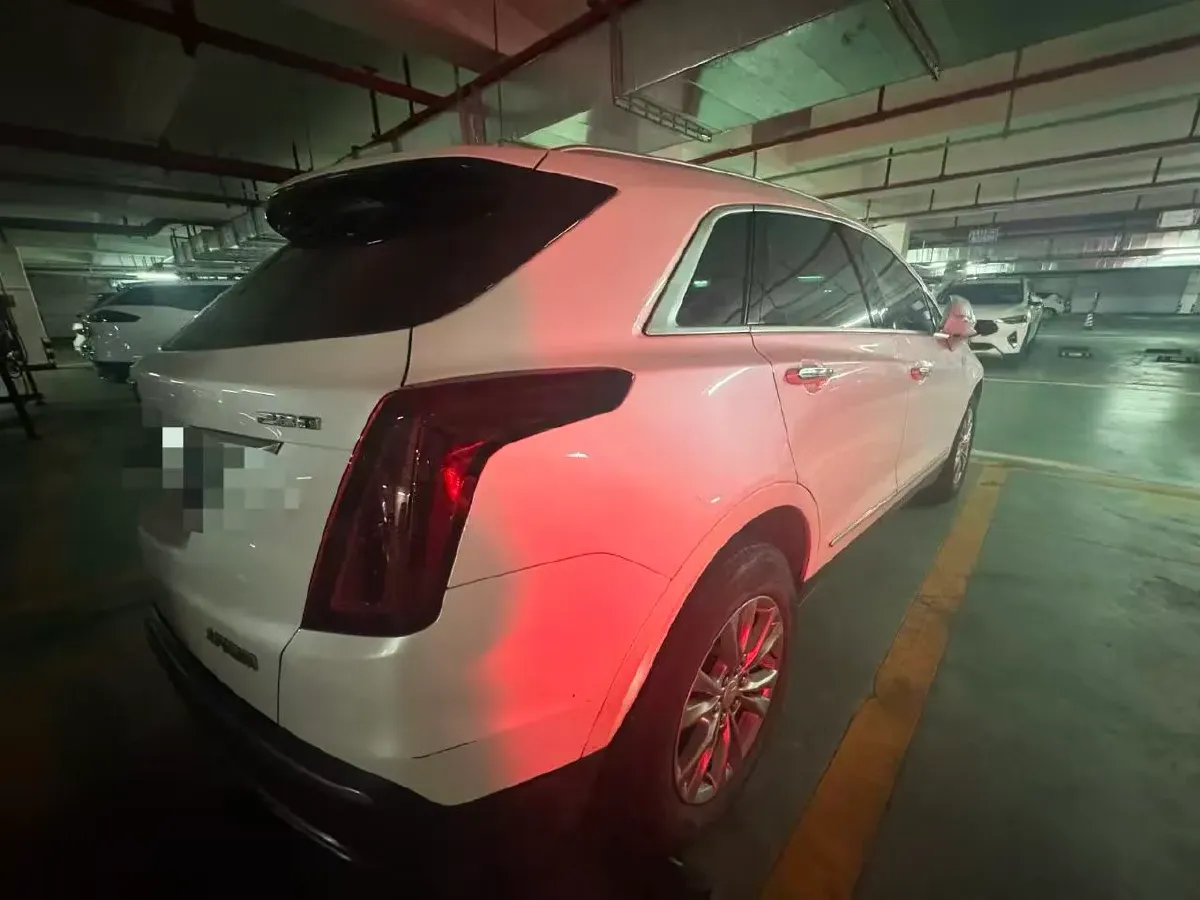 2021 Cadillac XT5 2.0T 237HP L4 9AT,autocango,china used car exporter,china ev exporter,chinese used car exporter,chinese used ev exporter