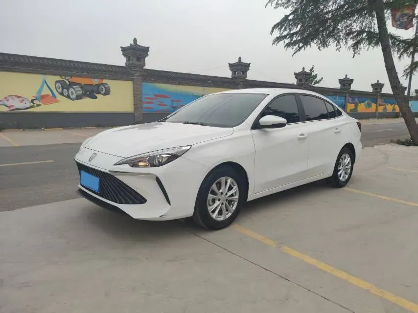 2024 Roewe i5 1.5L 129HP L4 CVT,autocango,china used car exporter,china ev exporter,chinese used car exporter,chinese used ev exporter