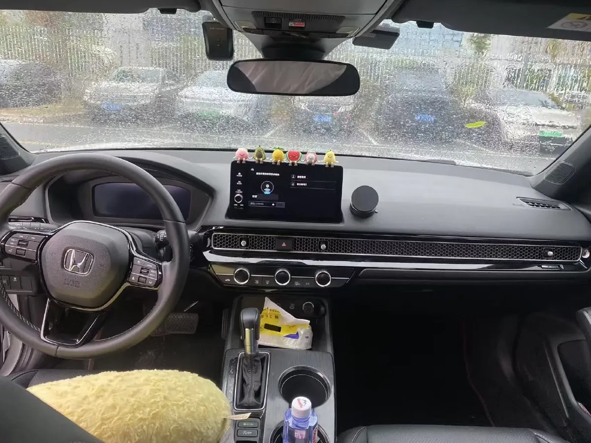 2025 Honda Civic 1.5T 182HP L4 CVT,autocango,china used car exporter,china ev exporter,chinese used car exporter,chinese used ev exporter