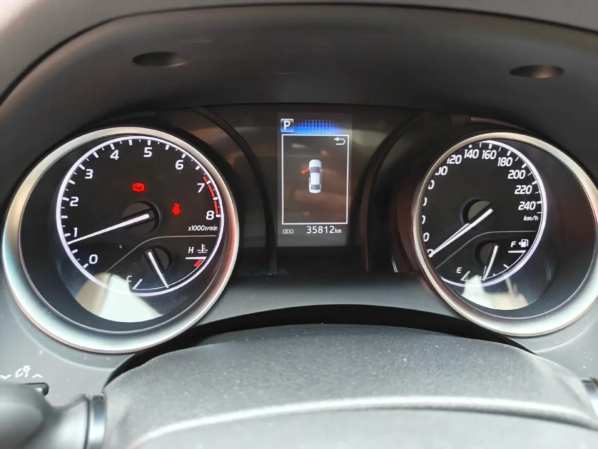 2023 Toyota Camry 2.0L 177HP L4 CVT,autocango,china used car exporter,china ev exporter,chinese used car exporter,chinese used ev exporter