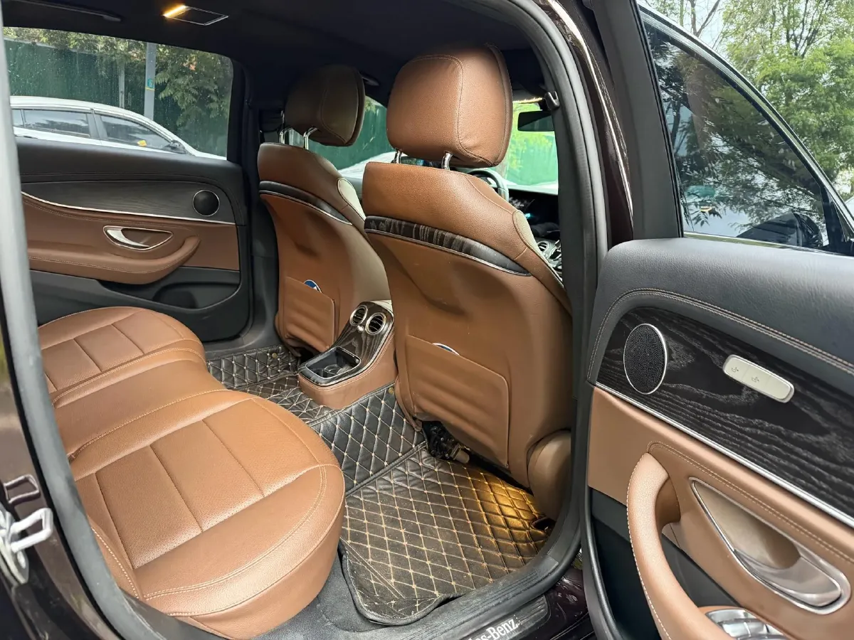 2021 Mercedes-Benz E Class 2.0T 258HP L4 9AT,autocango,china used car exporter,china ev exporter,chinese used car exporter,chinese used ev exporter