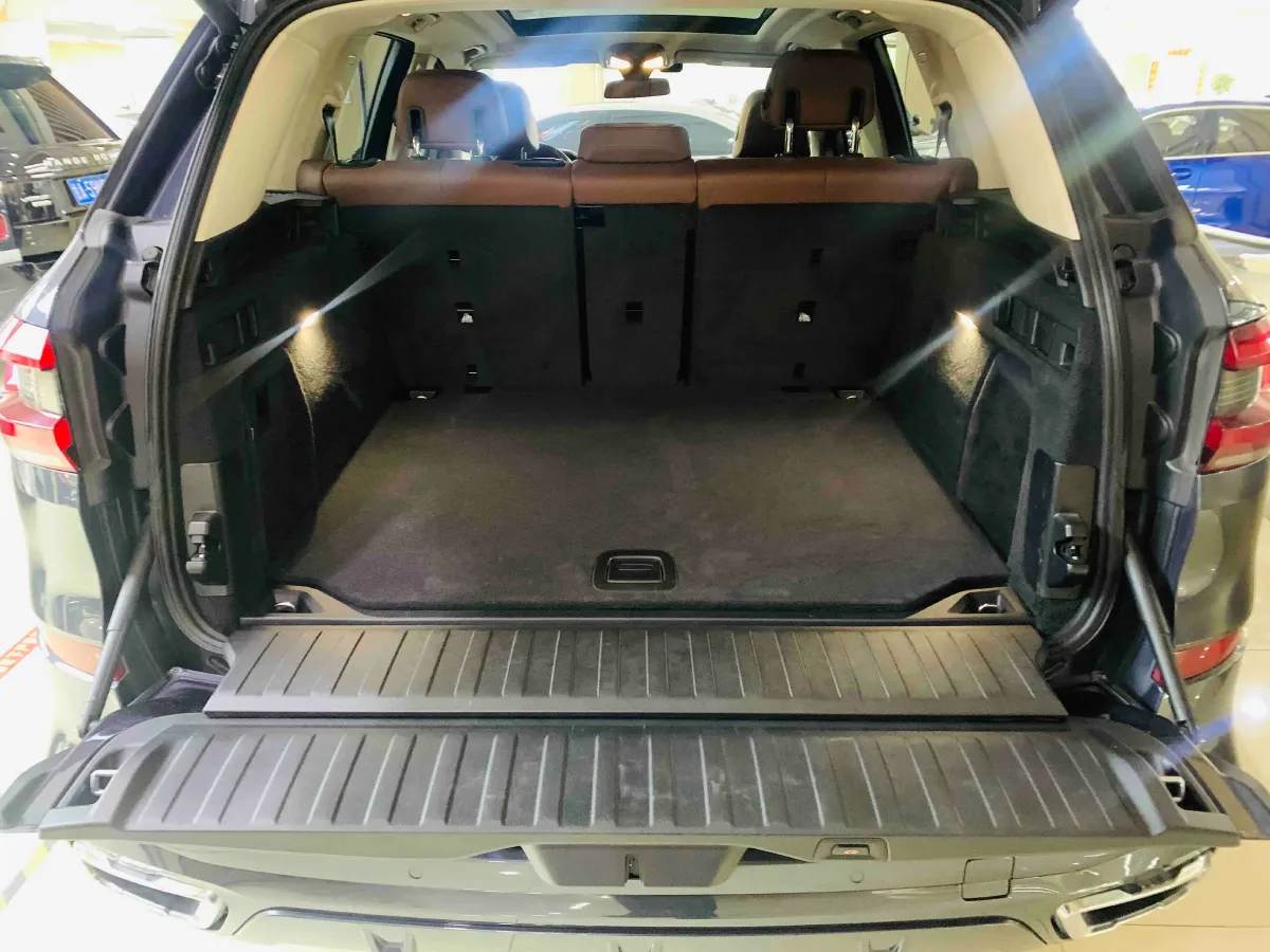 2020 BMW X5 3.0T 340HP L6 8AT,autocango,china used car exporter,china ev exporter,chinese used car exporter,chinese used ev exporter