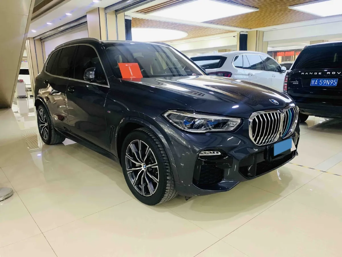 2020 BMW X5 3.0T 340HP L6 8AT,autocango,china used car exporter,china ev exporter,chinese used car exporter,chinese used ev exporter