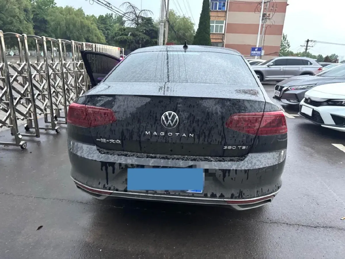 2026 Volkswagen Magotan 2.0T 220HP L4 7DCT,autocango,china used car exporter,china ev exporter,chinese used car exporter,chinese used ev exporter