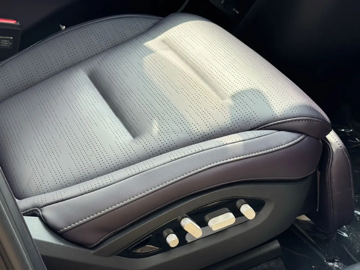 2024 Avatr 07 BEV 82.16KWH,autocango,china used car exporter,china ev exporter,chinese used car exporter,chinese used ev exporter