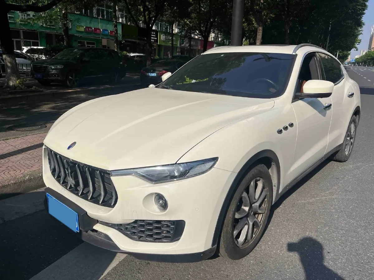 2018 Maserati Levante 3.0T 350HP V6 8AT,autocango,china used car exporter,china ev exporter,chinese used car exporter,chinese used ev exporter