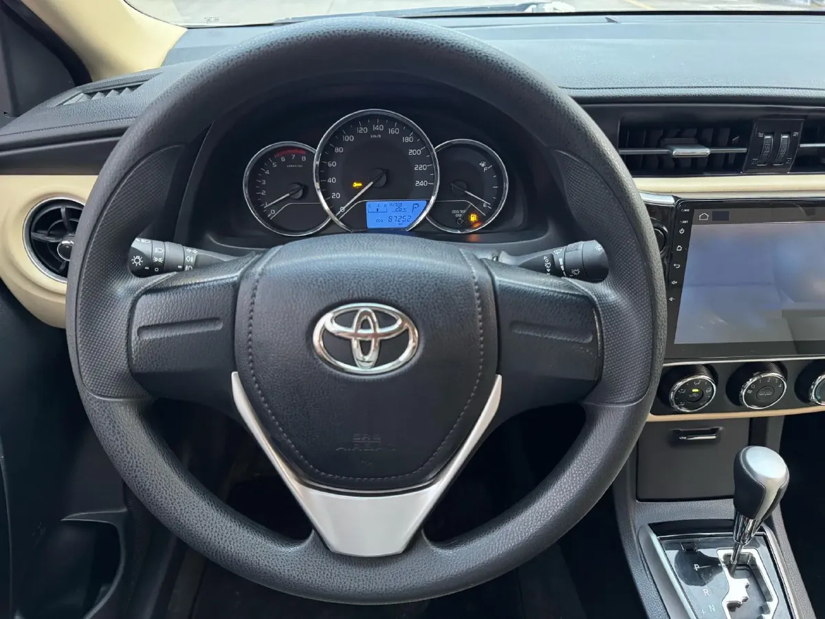 2017 Toyota Corolla 1.2T 116HP L4 CVT,autocango,china used car exporter,china ev exporter,chinese used car exporter,chinese used ev exporter