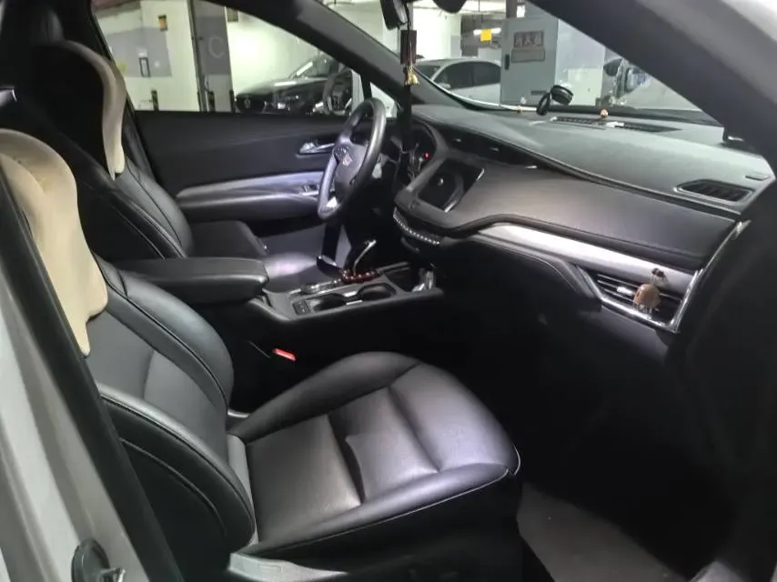 2020 Cadillac XT4 2.0T 241HP L4 9AT,autocango,china used car exporter,china ev exporter,chinese used car exporter,chinese used ev exporter