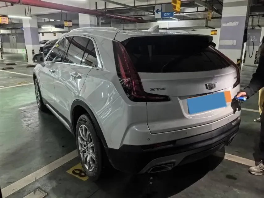 2020 Cadillac XT4 2.0T 241HP L4 9AT,autocango,china used car exporter,china ev exporter,chinese used car exporter,chinese used ev exporter