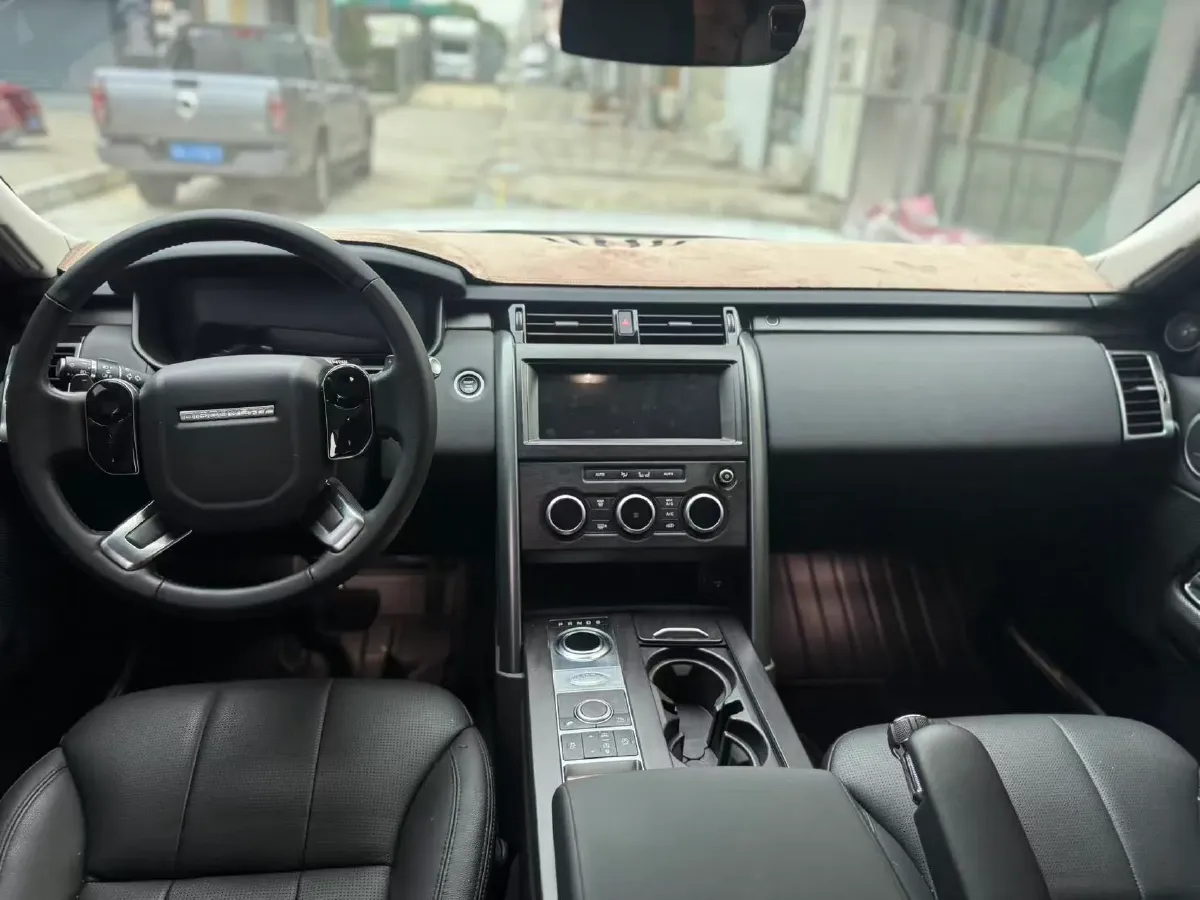 2020 Land Rover Discovery 3.0T 340HP V6 8AT,autocango,china used car exporter,china ev exporter,chinese used car exporter,chinese used ev exporter