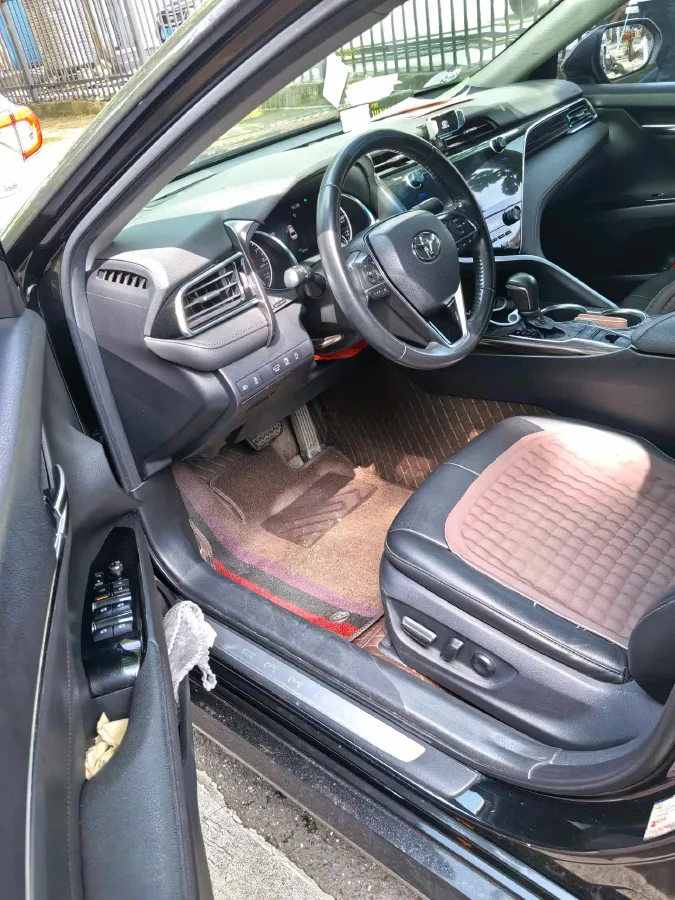 2019 Toyota Camry 2.5L 209HP L4 8AT,autocango,china used car exporter,china ev exporter,chinese used car exporter,chinese used ev exporter