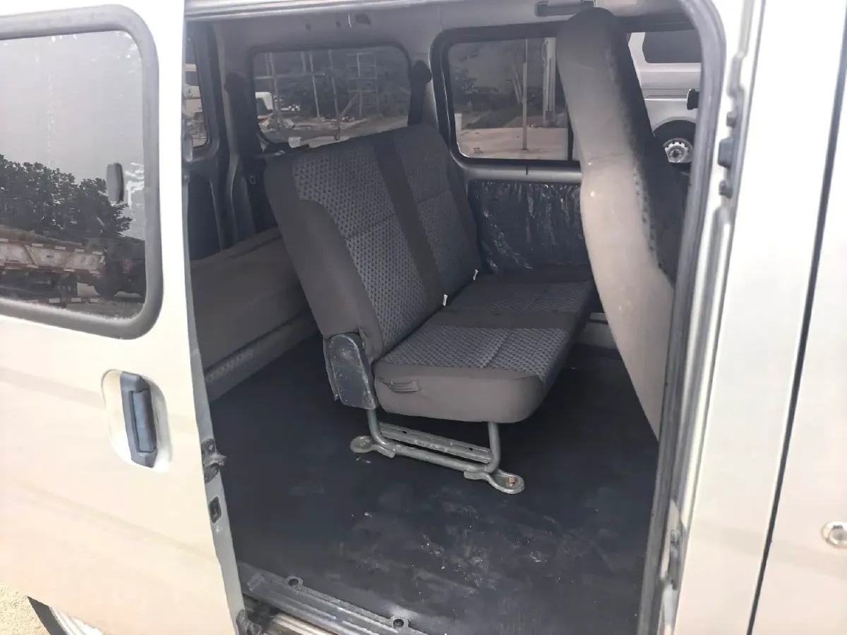 2015 WuLing ZhiGuang 1.2L 82HP L4 5MT,autocango,china used car exporter,china ev exporter,chinese used car exporter,chinese used ev exporter