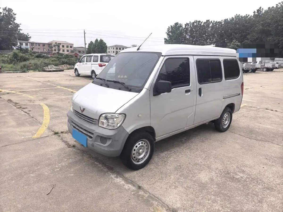 2015 WuLing ZhiGuang 1.2L 82HP L4 5MT,autocango,china used car exporter,china ev exporter,chinese used car exporter,chinese used ev exporter