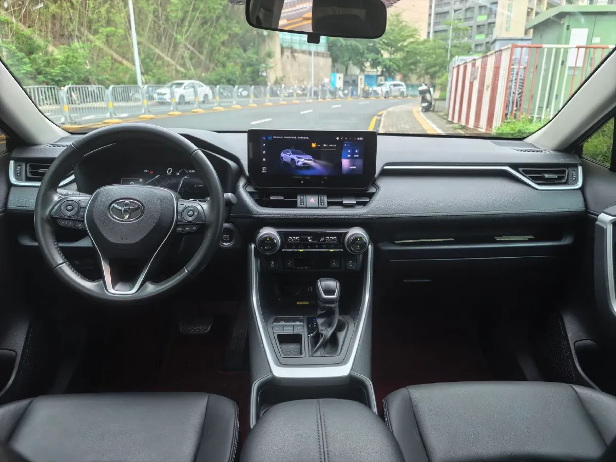 2023 Toyota RAV4 2.0L 171HP L4 CVT,autocango,china used car exporter,china ev exporter,chinese used car exporter,chinese used ev exporter