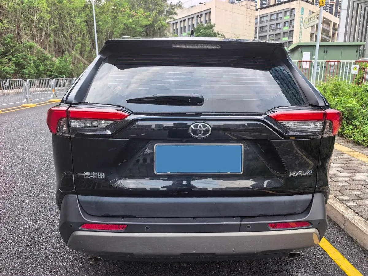 2023 Toyota RAV4 2.0L 171HP L4 CVT,autocango,china used car exporter,china ev exporter,chinese used car exporter,chinese used ev exporter