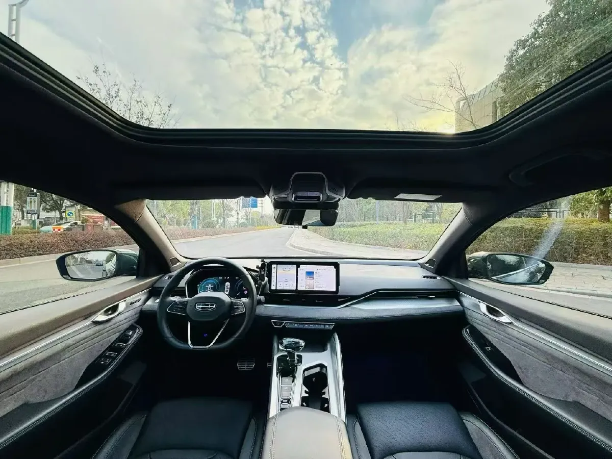 2023 Geely Preface 2.0T 190HP L4 7DCT,autocango,china used car exporter,china ev exporter,chinese used car exporter,chinese used ev exporter