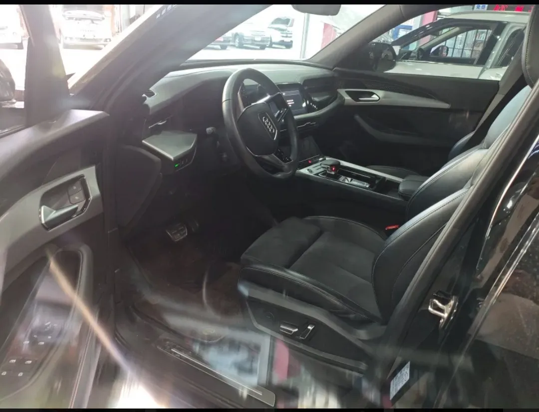 2022 Audi Q5 e-tron BEV 83.4KWH,autocango,china used car exporter,china ev exporter,chinese used car exporter,chinese used ev exporter