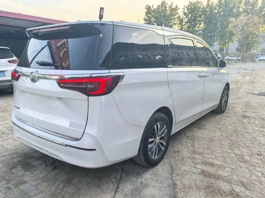2022 Buick GL8 2.0T 237HP L4 9AT,autocango,china used car exporter,china ev exporter,chinese used car exporter,chinese used ev exporter