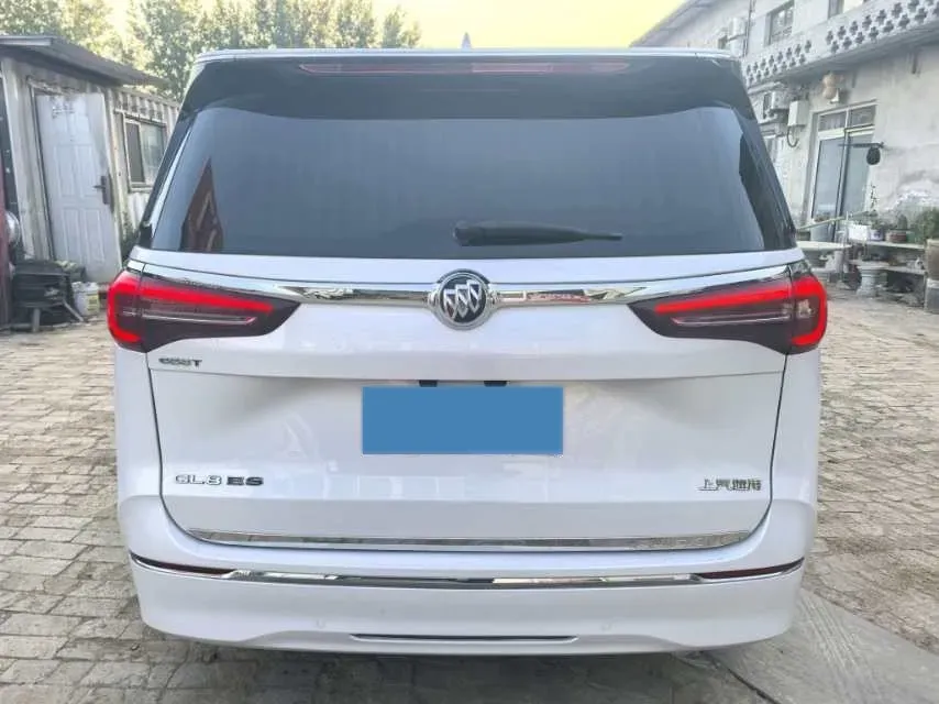 2022 Buick GL8 2.0T 237HP L4 9AT,autocango,china used car exporter,china ev exporter,chinese used car exporter,chinese used ev exporter