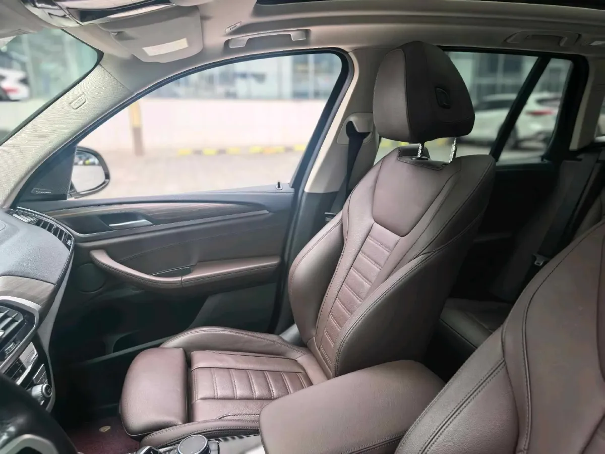 2021 BMW X3 2.0T 224HP L4 8AT,autocango,china used car exporter,china ev exporter,chinese used car exporter,chinese used ev exporter