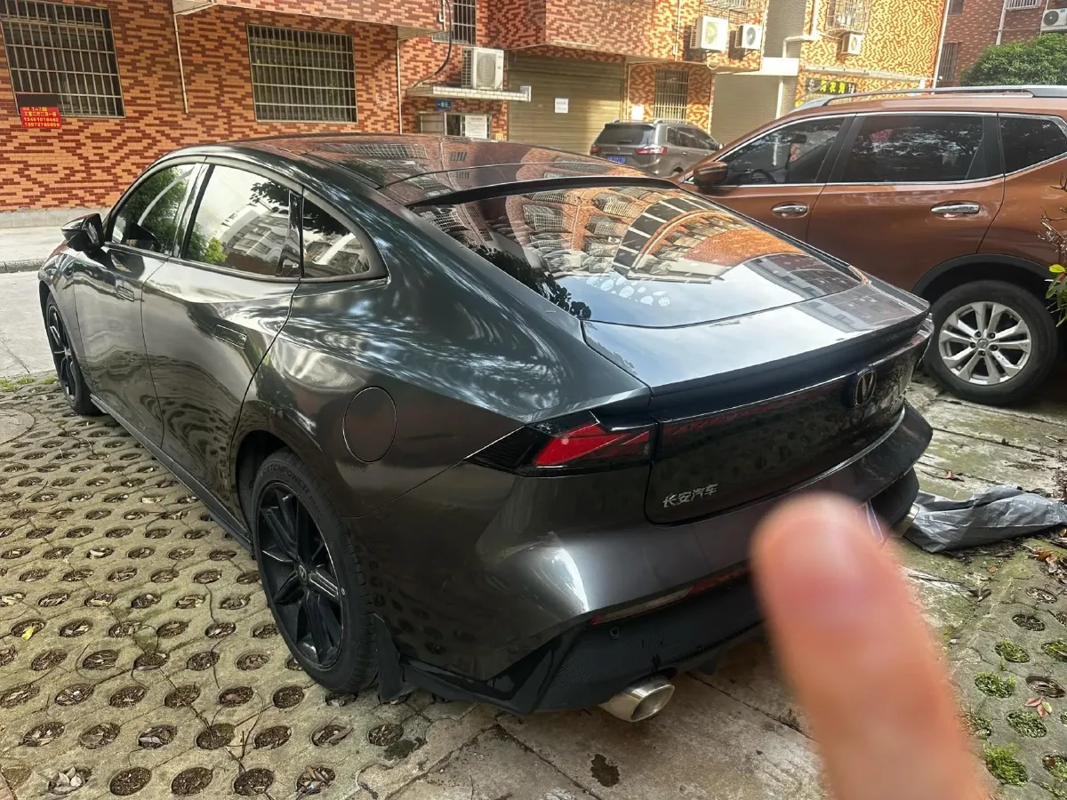 2023 ChangAn UNI-V 1.5T 188HP L4 7DCT,autocango,china used car exporter,china ev exporter,chinese used car exporter,chinese used ev exporter