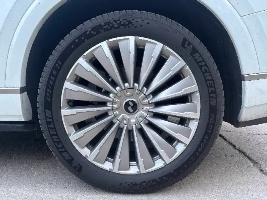 2025 ONVO L90 BEV,autocango,china used car exporter,china ev exporter,chinese used car exporter,chinese used ev exporter