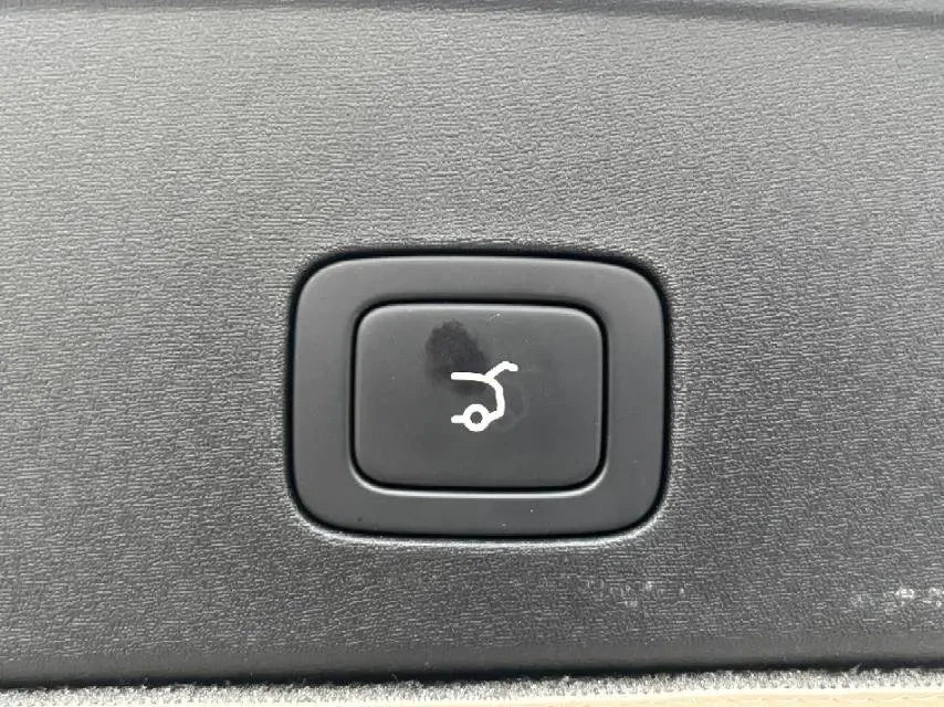 2025 ONVO L90 BEV,autocango,china used car exporter,china ev exporter,chinese used car exporter,chinese used ev exporter