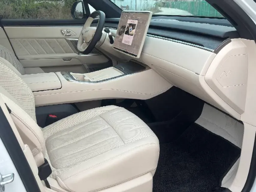 2025 ONVO L90 BEV,autocango,china used car exporter,china ev exporter,chinese used car exporter,chinese used ev exporter