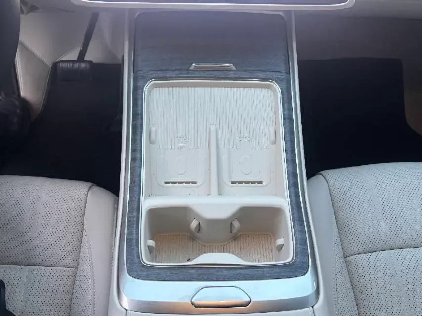 2025 ONVO L90 BEV,autocango,china used car exporter,china ev exporter,chinese used car exporter,chinese used ev exporter