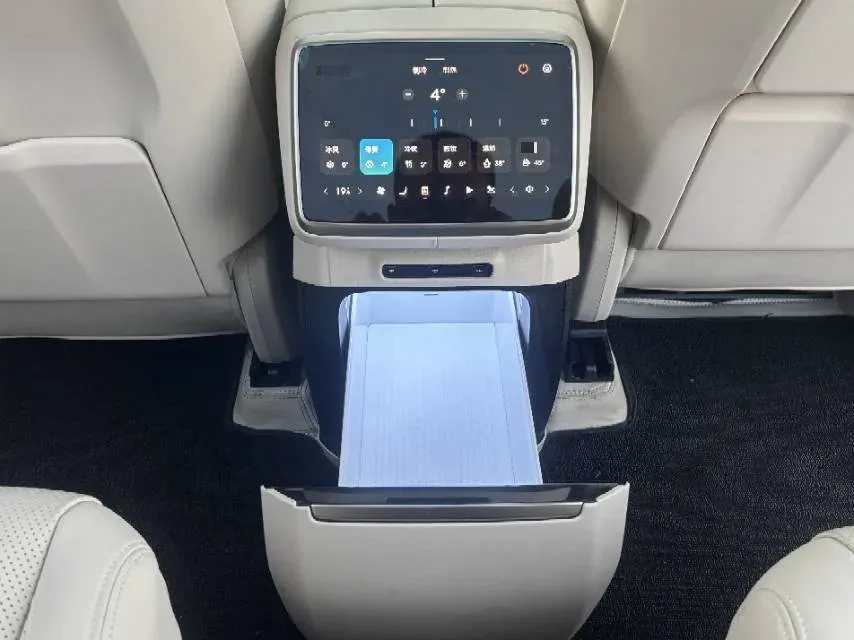2025 ONVO L90 BEV,autocango,china used car exporter,china ev exporter,chinese used car exporter,chinese used ev exporter