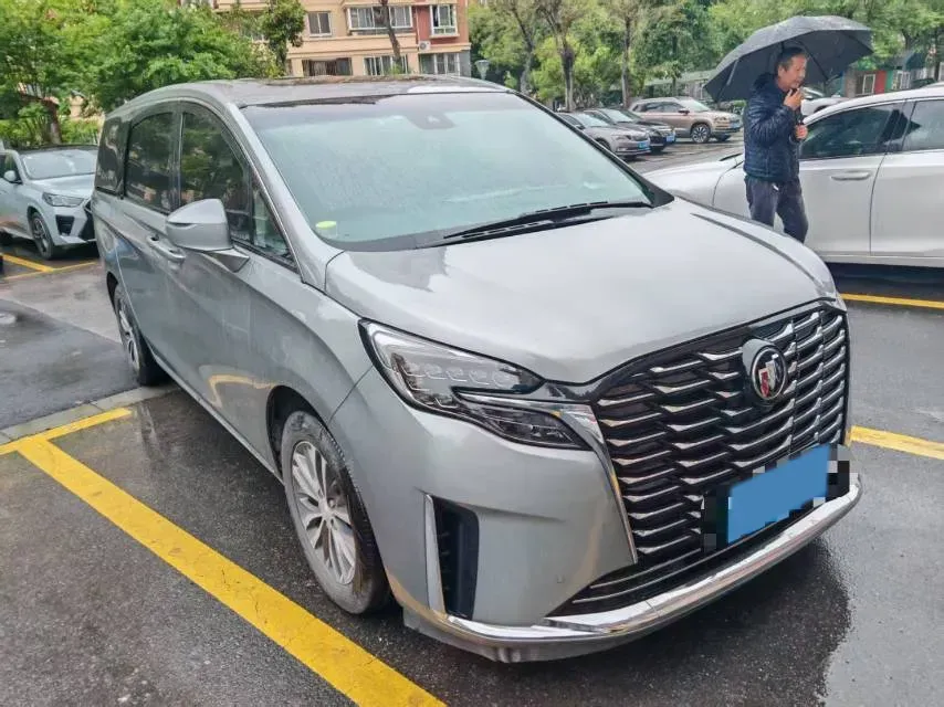 2023 Buick GL8 2.0T 237HP L4 9AT,autocango,china used car exporter,china ev exporter,chinese used car exporter,chinese used ev exporter