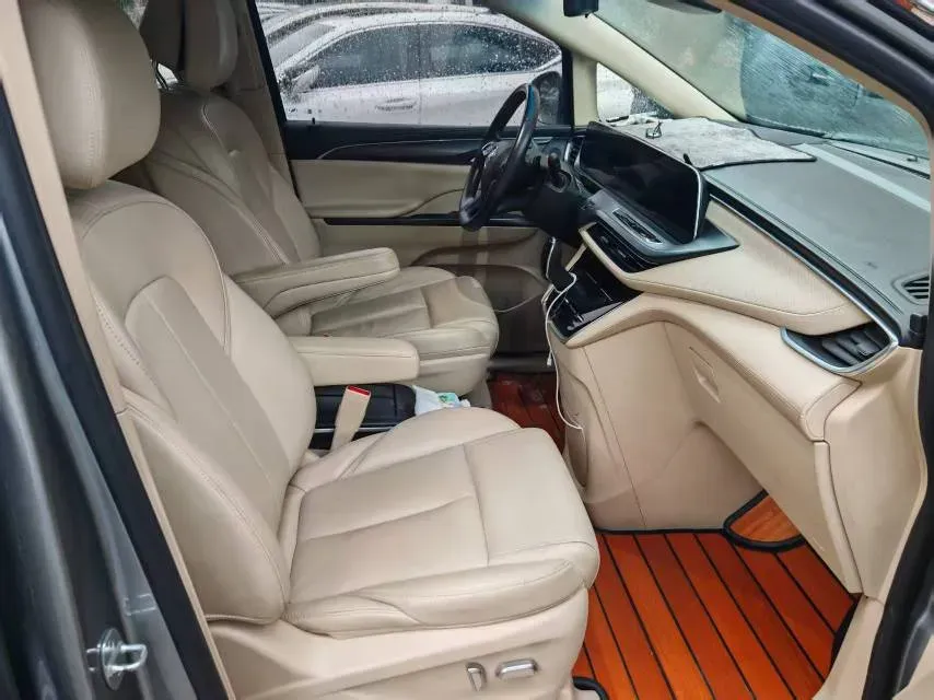 2023 Buick GL8 2.0T 237HP L4 9AT,autocango,china used car exporter,china ev exporter,chinese used car exporter,chinese used ev exporter