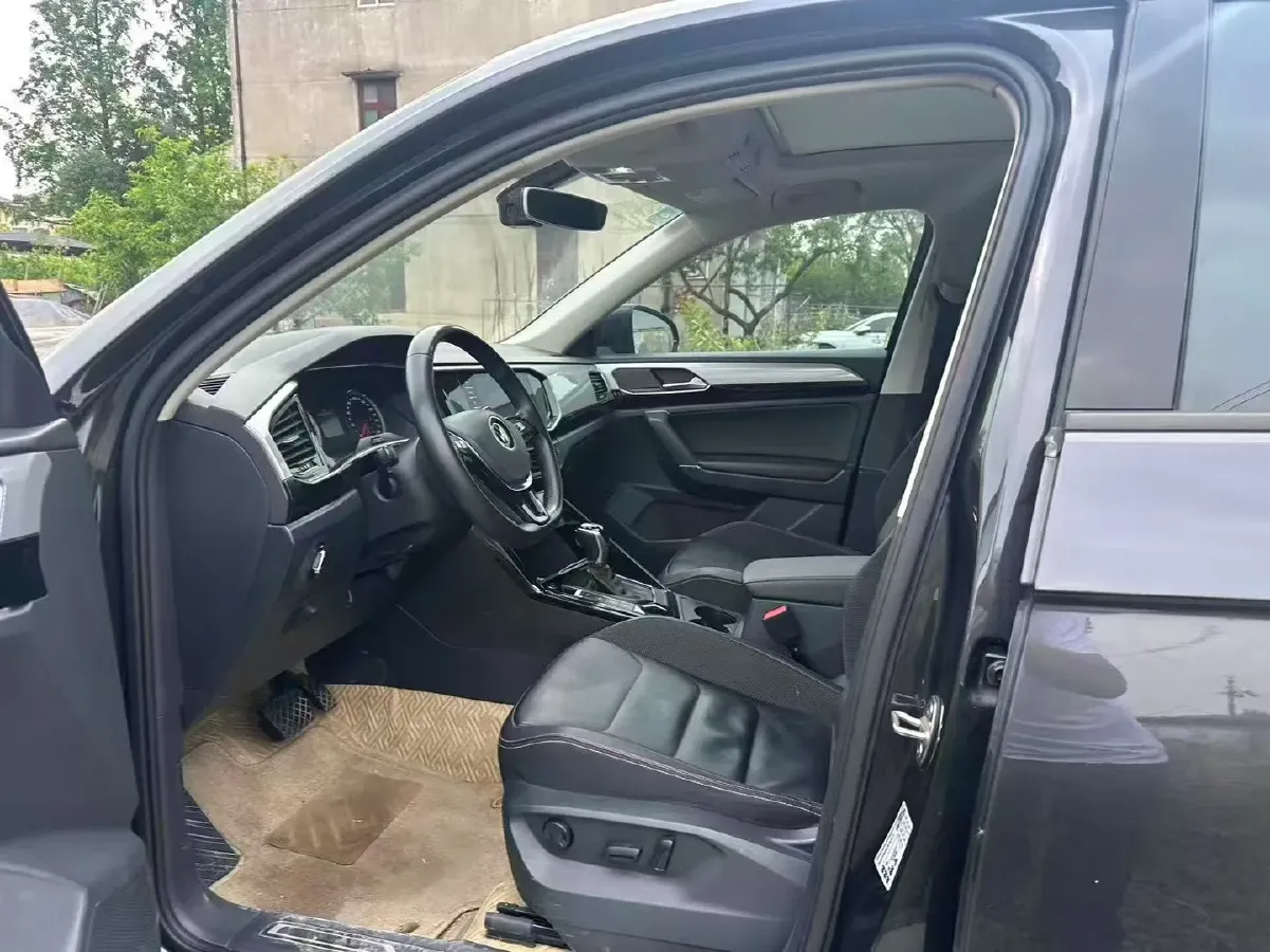 2020 Volkswagen Tayron 2.0T 186HP L4 7DCT,autocango,china used car exporter,china ev exporter,chinese used car exporter,chinese used ev exporter