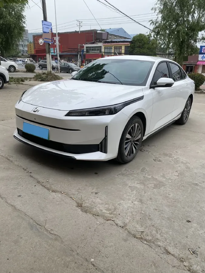 2024 ChangAn QiYuan A05 1.5L 110HP L4 E-CVT PHEV 9.07KWH,autocango,china used car exporter,china ev exporter,chinese used car exporter,chinese used ev exporter