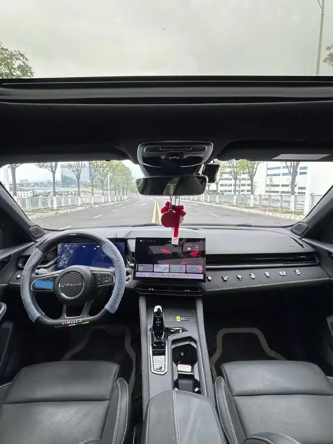 2023 LYNK&CO 03 2.0T 254HP L4 7DCT,autocango,china used car exporter,china ev exporter,chinese used car exporter,chinese used ev exporter