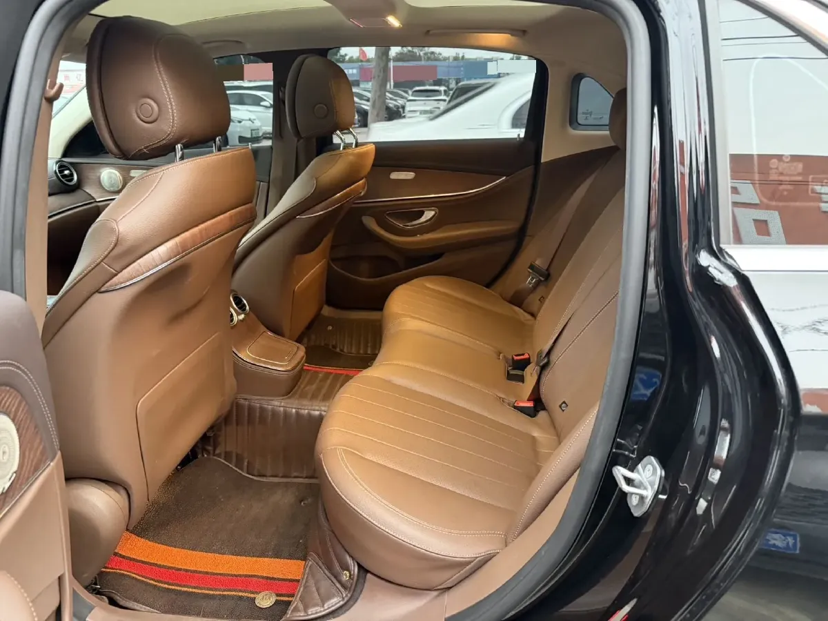 2022 Mercedes-Benz GLC Class 2.0T 258HP L4 9AT,autocango,china used car exporter,china ev exporter,chinese used car exporter,chinese used ev exporter