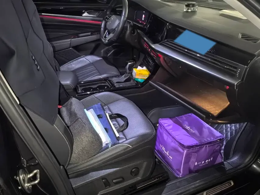 2022 Xpeng P7 BEV 60.2KWH,autocango,china used car exporter,china ev exporter,chinese used car exporter,chinese used ev exporter