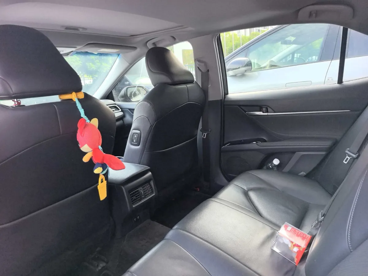 2018 Toyota Camry 2.0L 169HP L4 6AT,autocango,china used car exporter,china ev exporter,chinese used car exporter,chinese used ev exporter