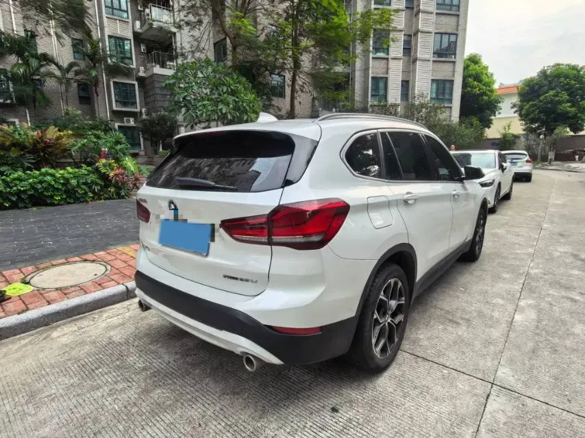 2022 BMW X1 2.0T 192HP L4 7DCT,autocango,china used car exporter,china ev exporter,chinese used car exporter,chinese used ev exporter