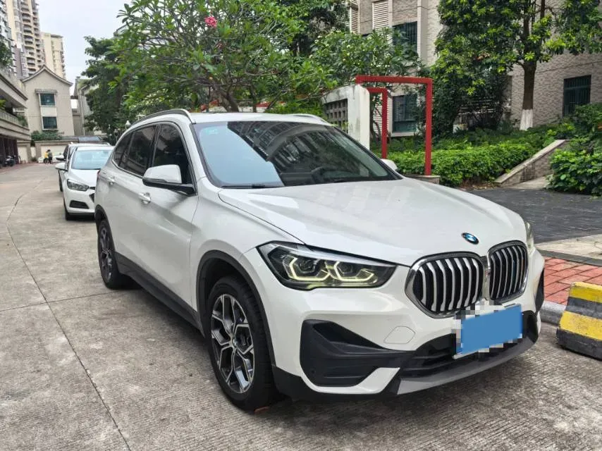 2022 BMW X1 2.0T 192HP L4 7DCT,autocango,china used car exporter,china ev exporter,chinese used car exporter,chinese used ev exporter