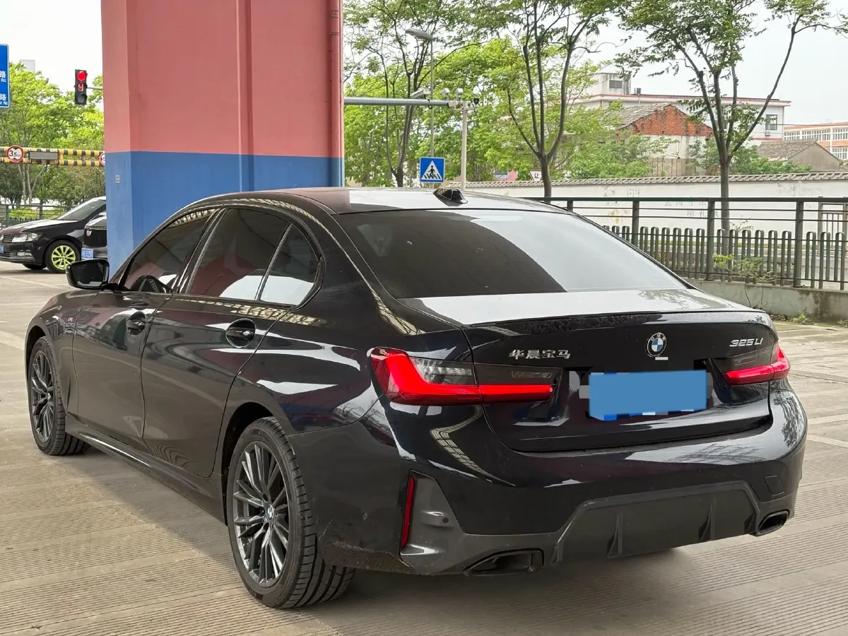 2024 BMW 3 Series 2.0T 184HP L4 8AT,autocango,china used car exporter,china ev exporter,chinese used car exporter,chinese used ev exporter